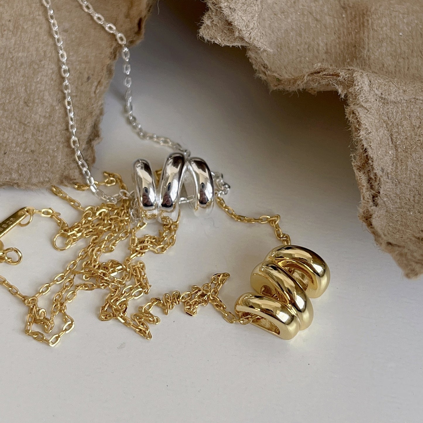 Amora Necklace