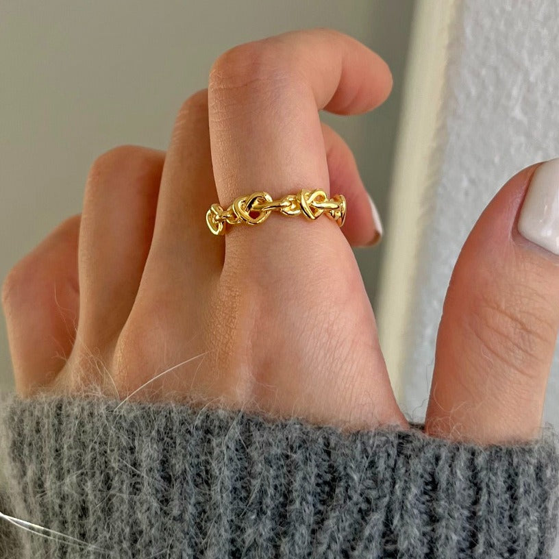 Cora Ring