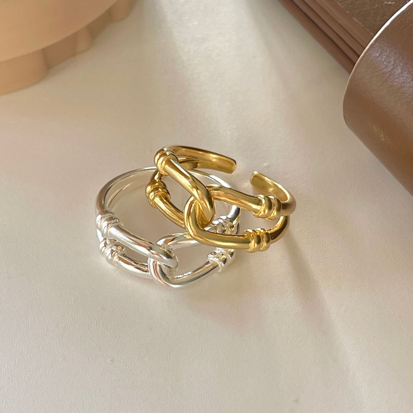 Knot Ring