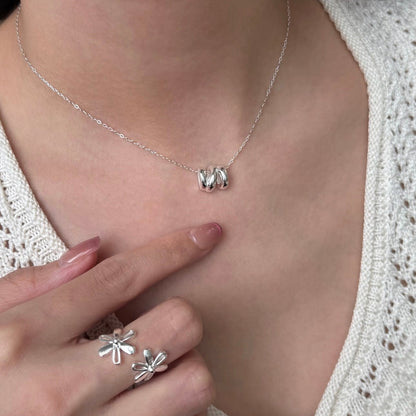 Amora Necklace