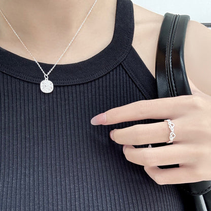 Mila Necklace
