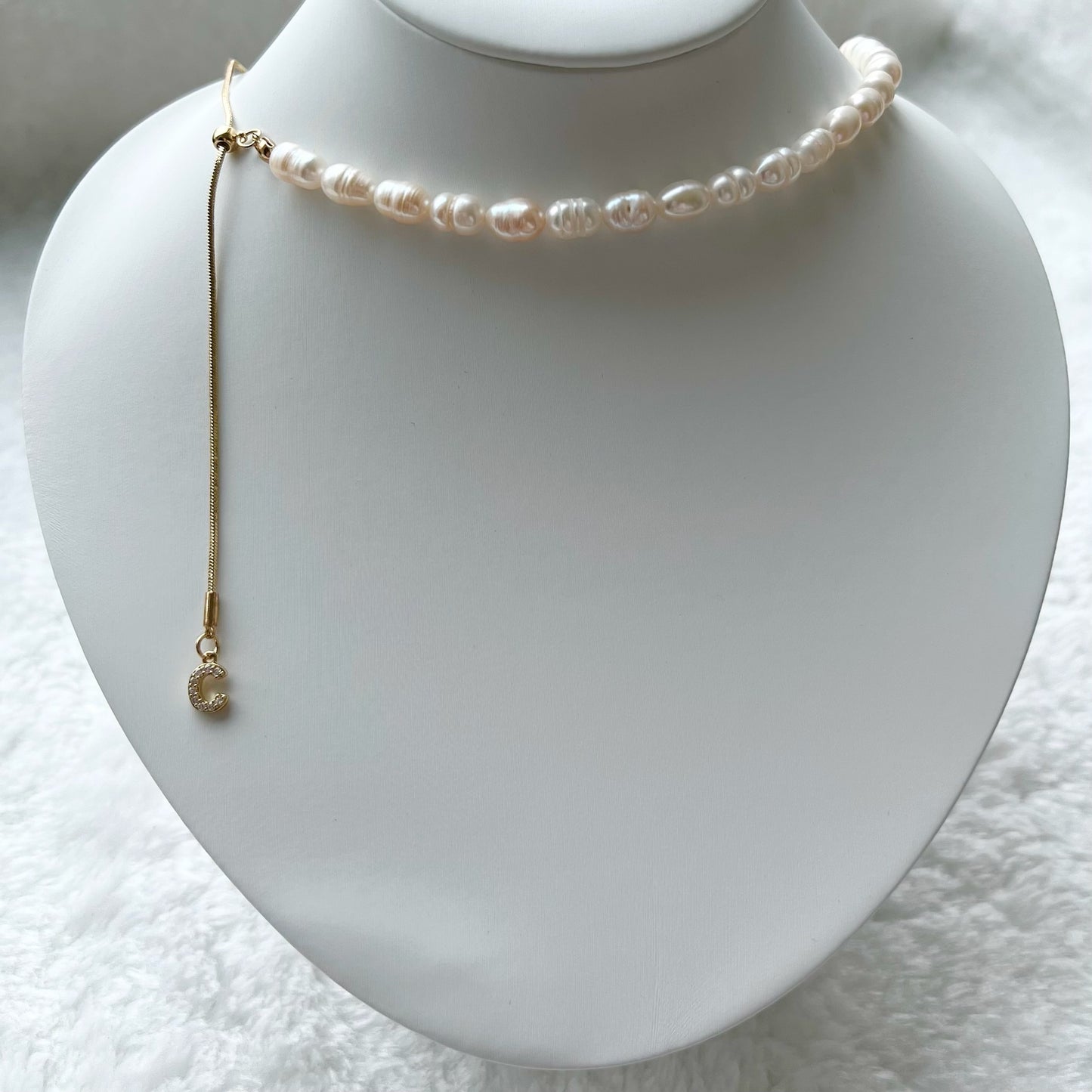 Carol Y Shape Pearl Necklace