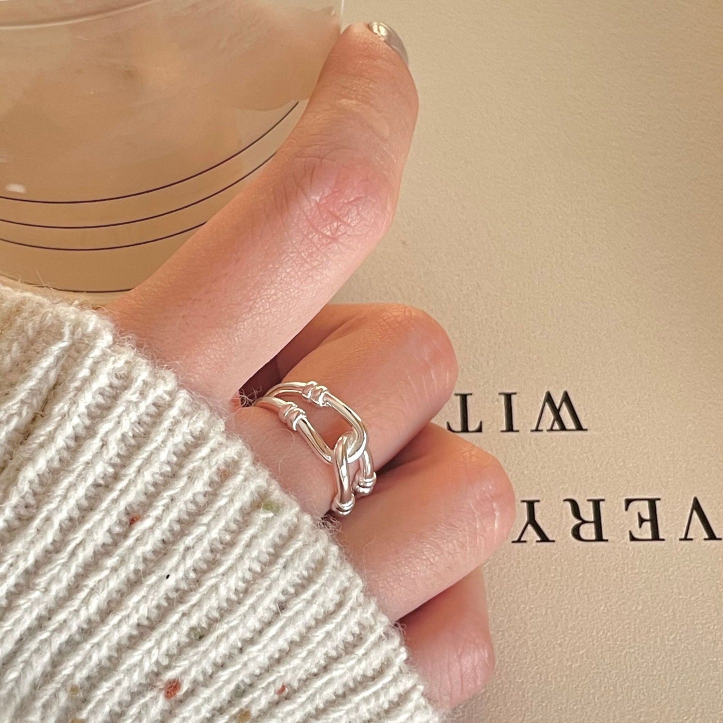 Knot Ring