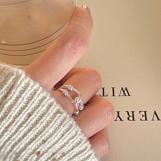 Knot Ring